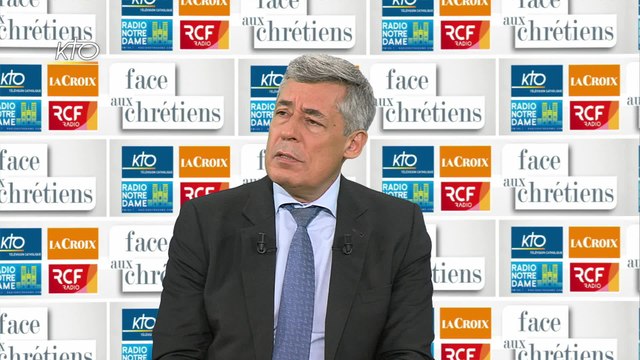 Henri Guaino – Avec Macron, le club des banquiers d’affaire