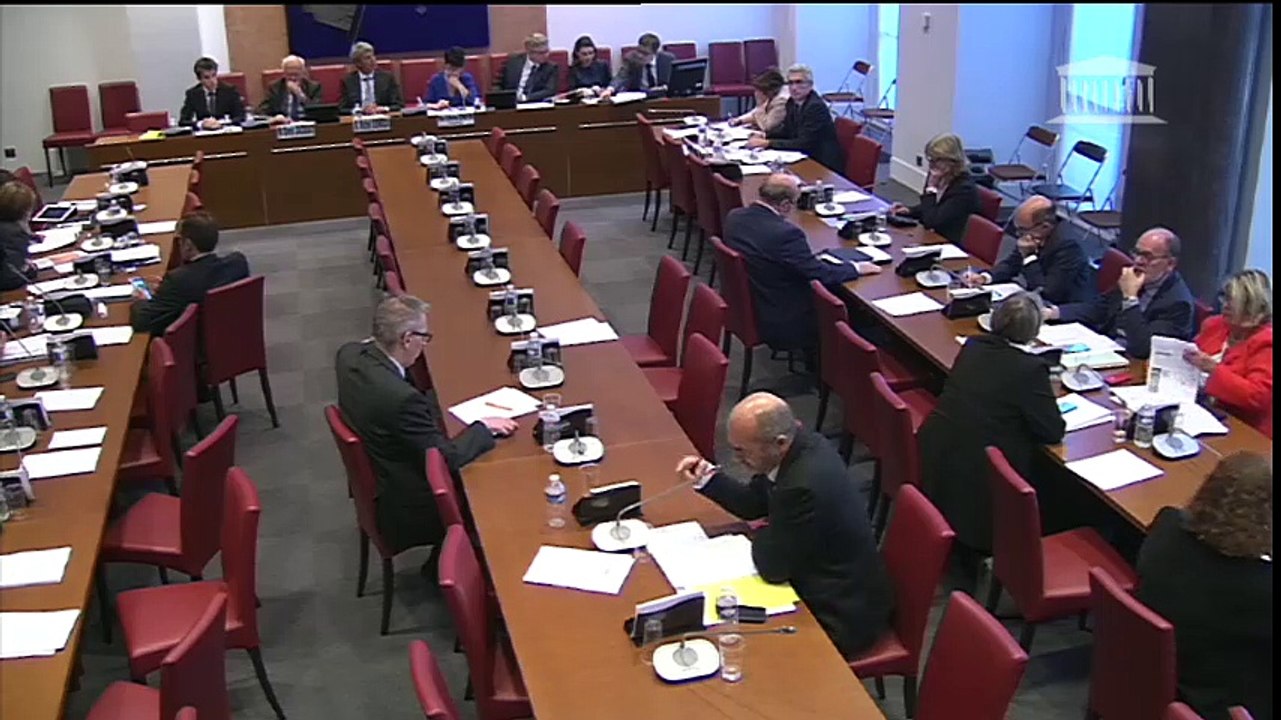 Discussion sur le rapport sur l'application de la loi garantissant l'avenir et la justice du système de retraites