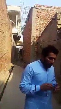 جیسے کہ آپ سب کو پتا ہے کہ میں نے پہلے بھی ملک مبارک علی کے خلاف گلی کی جگہ ناجائز طور پر اپنے مکان میں شامل کرنے کے معاملے پر ان کےمحلے داروں کی شکایات پر اپنی آواز بلند کی تھی اور میں ان کی شکایت آگے تک لے کر گیا ۔اور اب ا