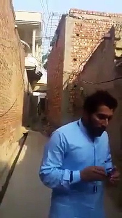 جیسے کہ آپ سب کو پتا ہے کہ میں نے پہلے بھی ملک مبارک علی کے خلاف گلی کی جگہ ناجائز طور پر اپنے مکان میں شامل کرنے کے معاملے پر ان کےمحلے داروں کی شکایات پر اپنی آواز بلند کی تھی اور میں ان کی شکایت آگے تک لے کر گیا ۔اور اب ا