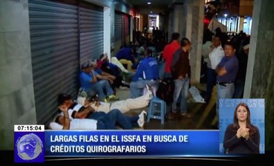 Largas filas en el ISSFA en busca de créditos quirografarios