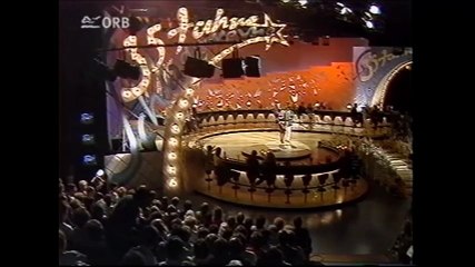 Ljubka Dimitrovska und Ivica Serfezi -  Fällt ein Stern.( aus "35 Jahre Schlagerrevue 1988 )