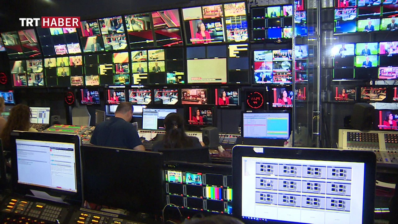 Yabancı gazetecilerden TRT'ye ziyaret