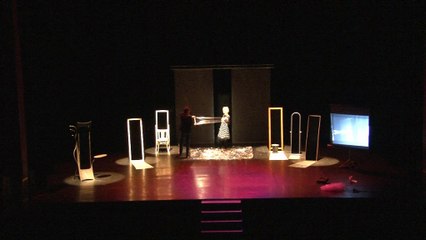 Extraits - On commence par la fin - La Compagnie Caravelle