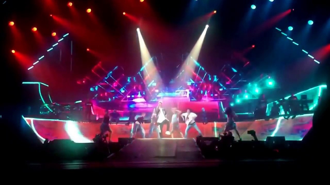 Justin Bieber - What Do You Mean_(LIVE Purpose World Tour @Belgium, Oct 05)