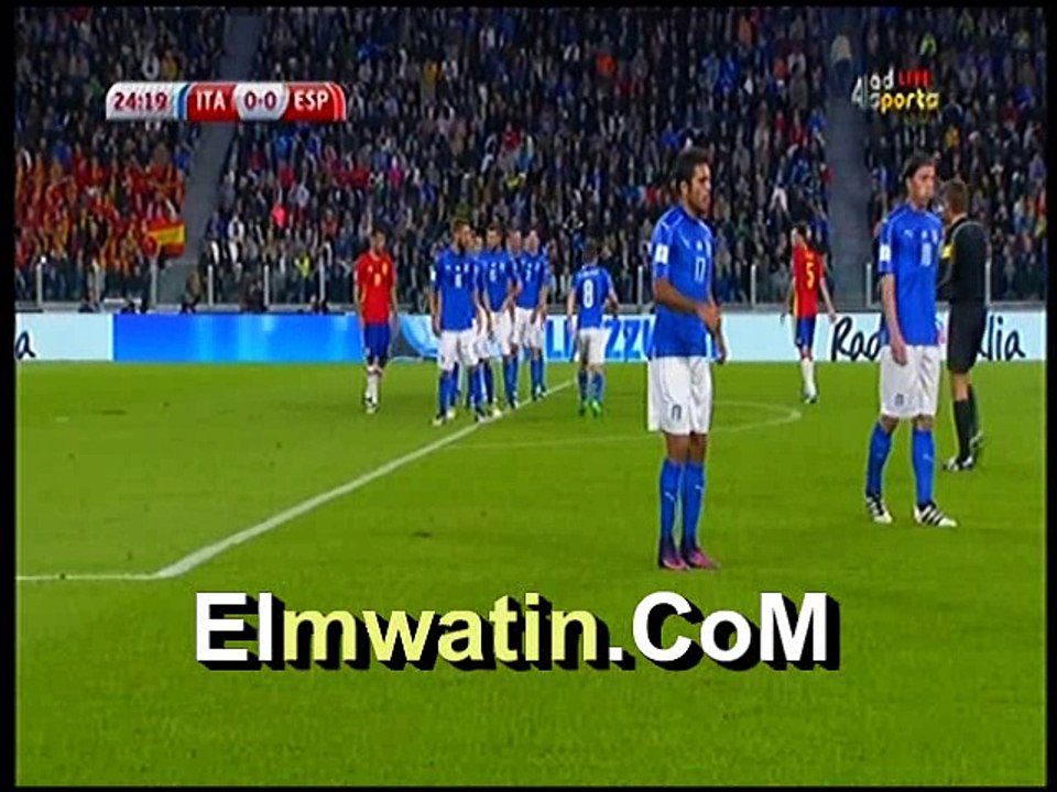 "بيكيه" يهدر التقدم لصالح اسبانيا امام مرمى ايطاليا