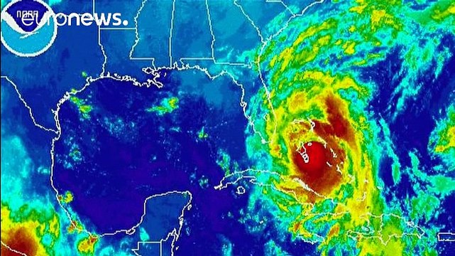 Во Флориде объявлено ЧП: туда идёт ураган «Мэттью»