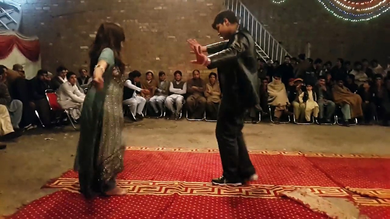 New pashto song 2016 with hot dance