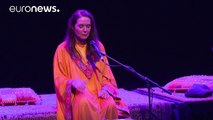 Παρίσα: Η ιρανή ντίβα της παραδοσιακής μουσικής δίνει συναυλία στο Λονδίνο