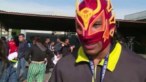 Pro wrestlers train police in rough parts of Mexico City