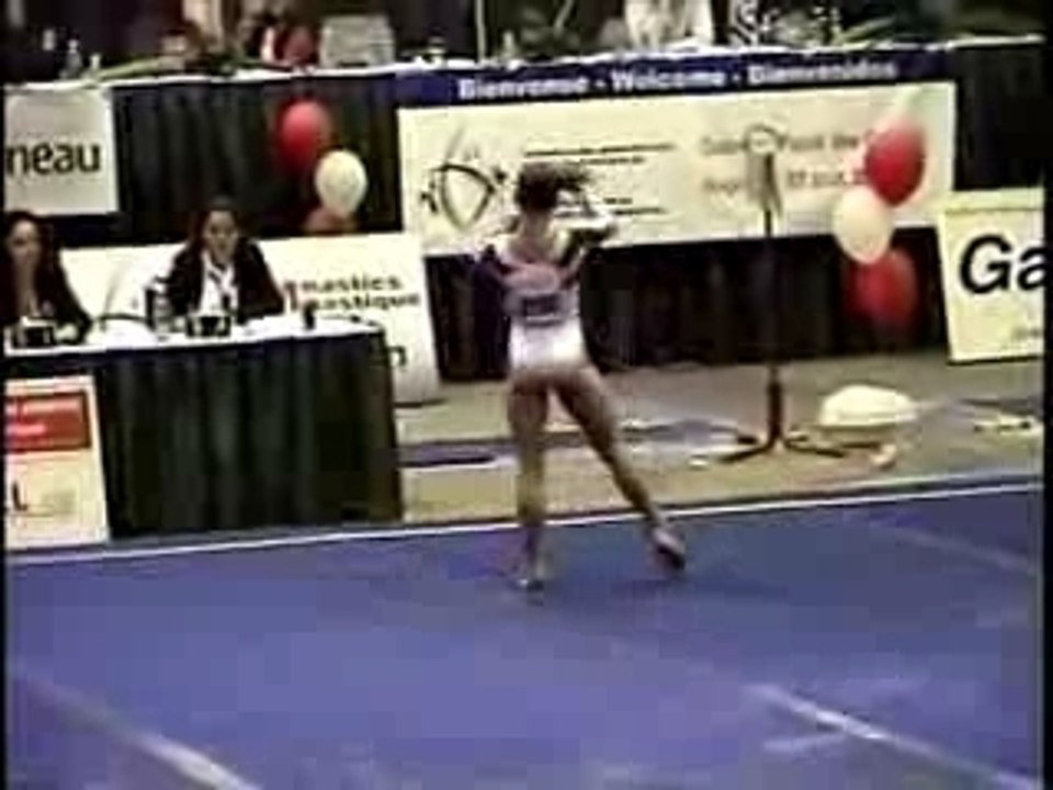 06jrpanam-shawn-johnson-fx-finals