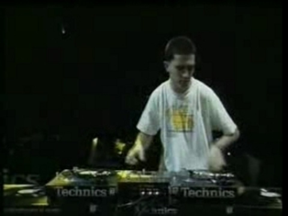 DJ A-TRAK - DMC 2001 Showcase