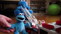 Cookie Monster Count nCrunch on the Firetruck with Loud Sirens and Noises