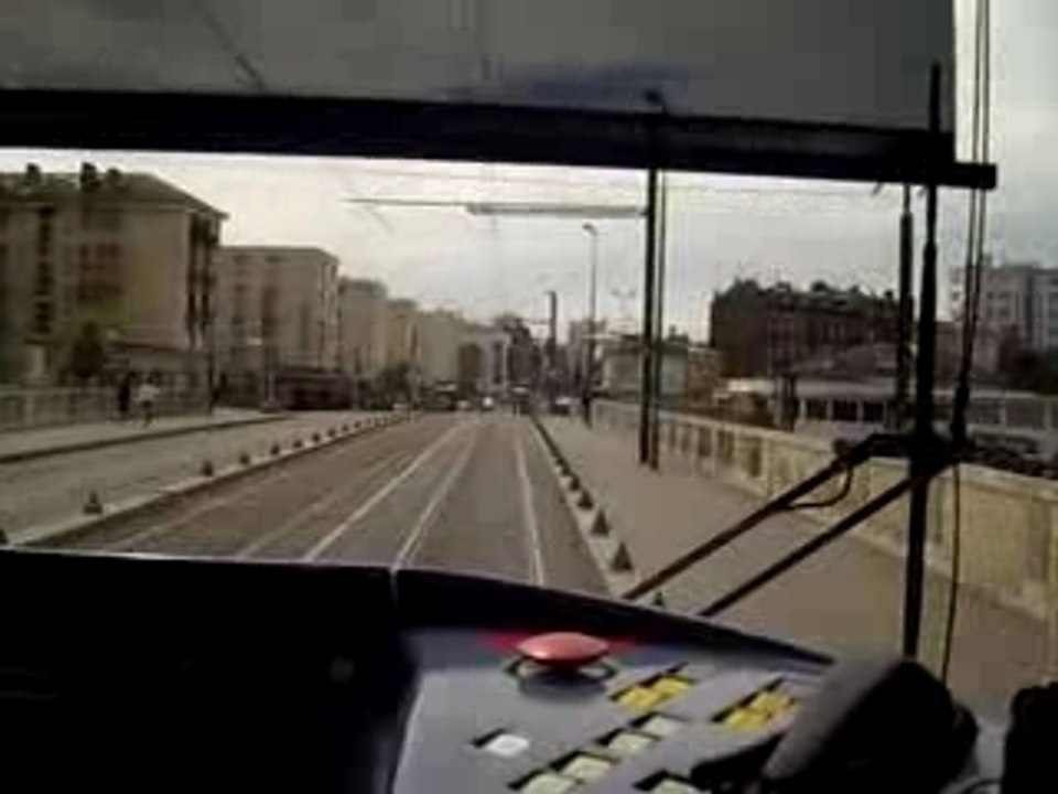 TRAM T1