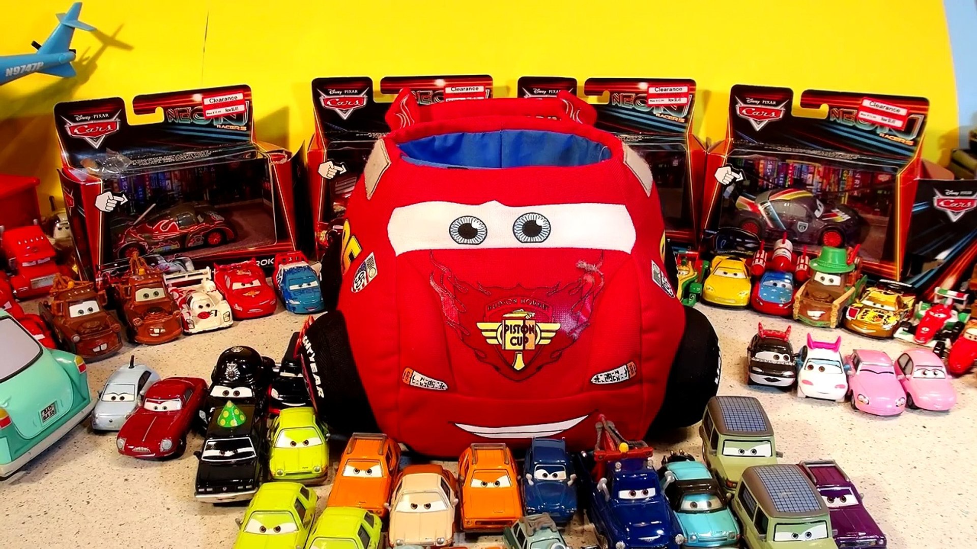Pixar Cars Counting Lemon Cars from Pixar Cars 2 with Professor ZZZZ