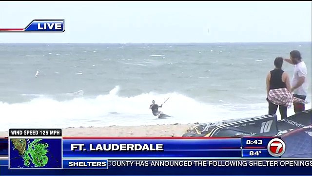 Faire du Kitesurf juste avant l'ouragan Matthew.. BRAVO LOL