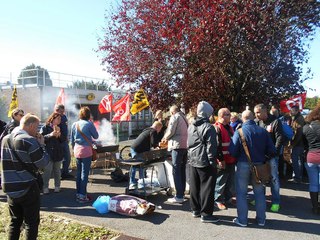 Rassemblement unitaire contre la suppression des EAR/CER - Melun, le 6.10.16