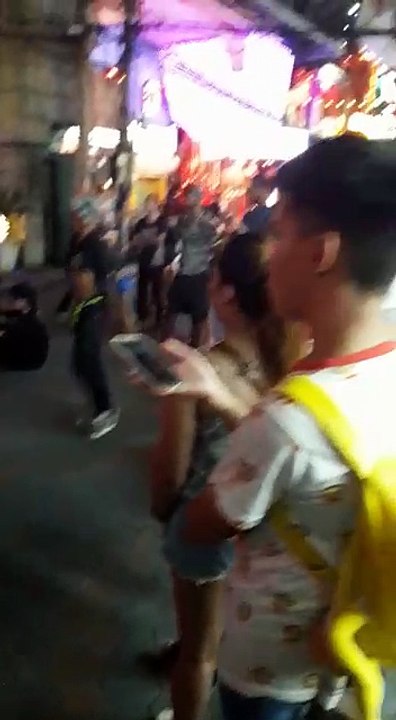 rat ko lahore Mall Road pa kaya hota hia ap Dekh k Hara ho jia gay