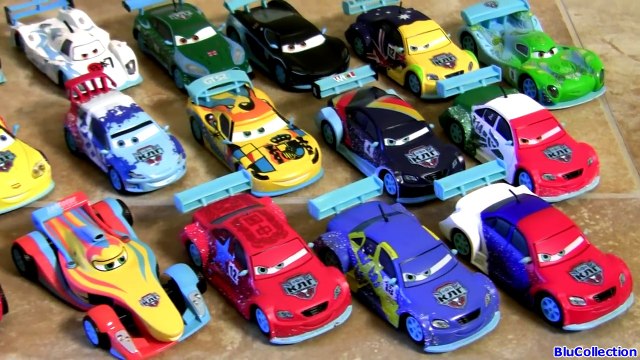16 CARS Ultimate Ice Racers Diecast Collection Disney Pixar Juguete de Coches Derrapes sobre Hielo