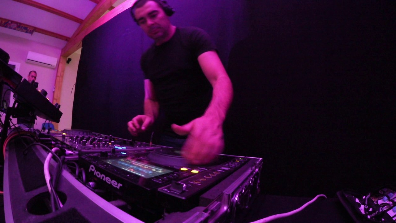 In Da House #11 (extrait 2)