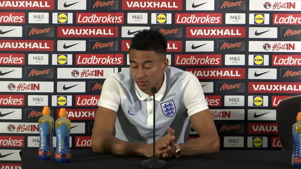 Lingard backs team-mates Rashford and Rooney for England
