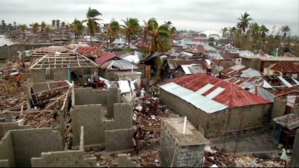 Death and destruction as Hurricane Matthew batters Haiti