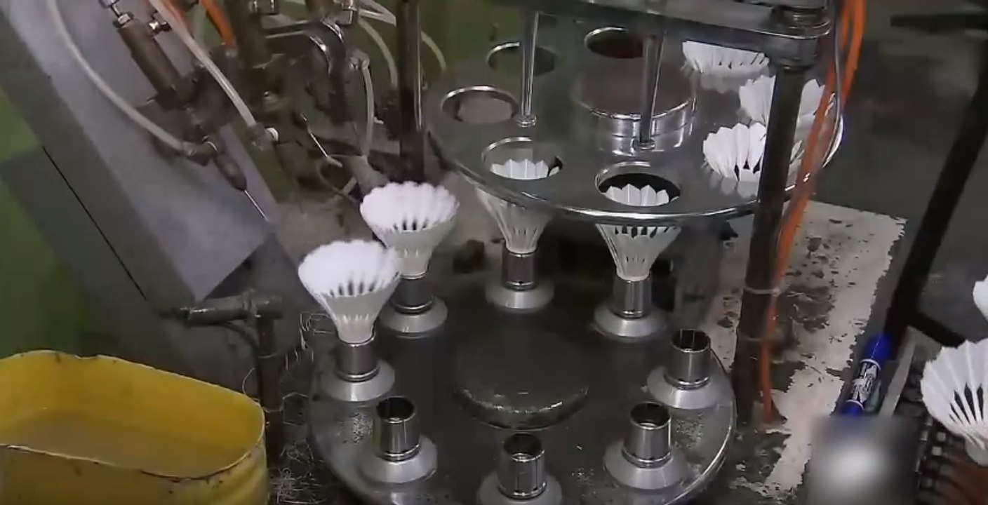 Proses Pembuatan Shuttlecocks