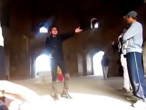 Amazing Pakistani Talent OF Boy With Nice Voice singing Wohi Khuda hai