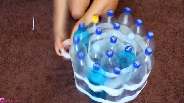 Life Hack / DIY Creative Ways to Reuse Plastic Bottles