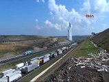 Yavuz Sultan Selim Köprüsü'ndeki vinç söküm çalışması nedeniyle Ankara İstikametinde 3 şerit trafiğe kapatıldı