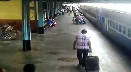 Railway station scenes !! Oh my God !!