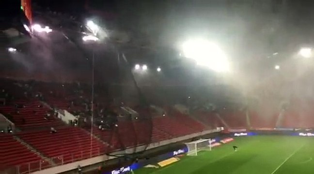 H βροχή στο Καραϊσκάκης