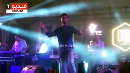 أحمد جمال يشعل حفل مدينة نصر