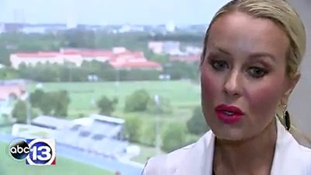 UNIQUE TATTOO HELPS BREAST CANCER SURVIVORS FEEL COMPLETE AGAIN