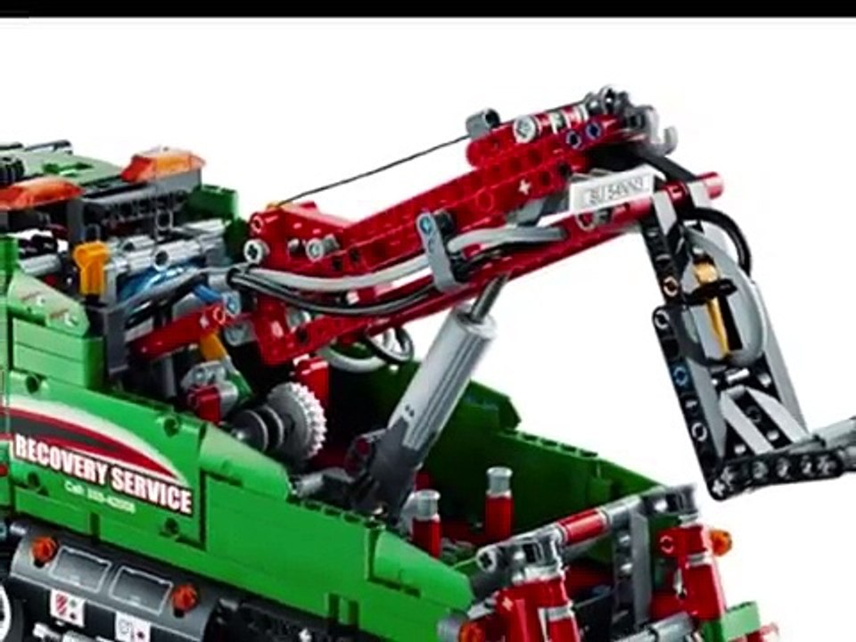 LEGO Technic Le camion de Service doté dun bras de grue, de stabilisateurs, Jouet