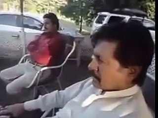 See The Reaction Of Attaullah Khan When This Man Sing His Song Brilliantly In front Of Him