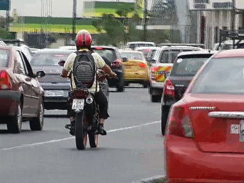 Policía atrapa a sujeto acusado de sacapintas en el sur de Guayaquil