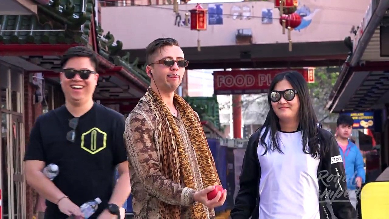 PPAP Pen Pineapple Apple Pen (In Public)