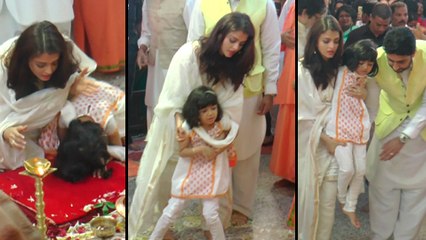 WATCH Aishwarya Rai Saves Aaradhya From Fall During Aarti | Durga Puja 2016