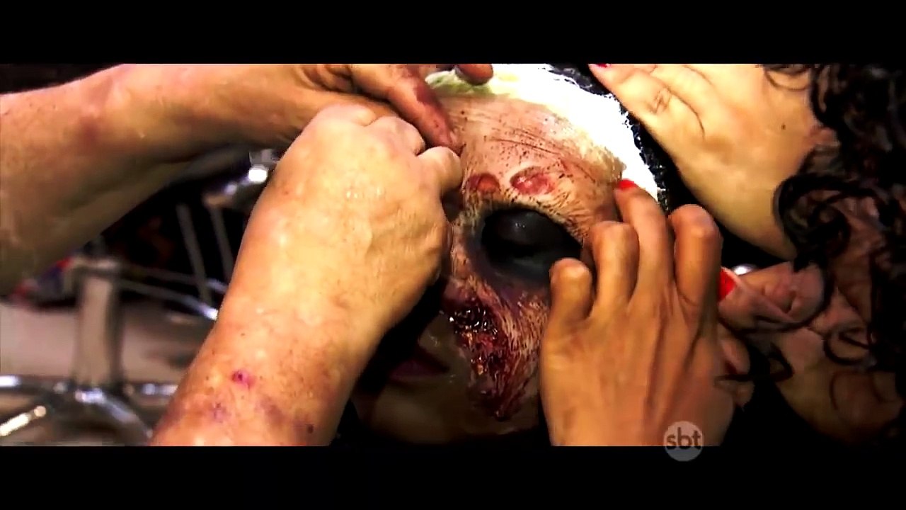 Zombies on the Road - Zombie Prank [English]