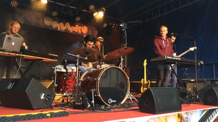 Fake inaugure la soirée du festival Ochapito