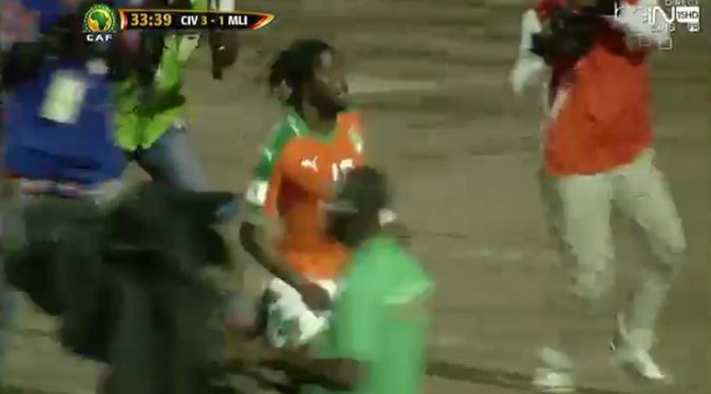 But de Kouassi Gervinho Amazing Goal - Ivory Coast 3-1 Mali - (08/10/2016)