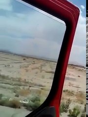 هبوط أضطراري في الرمال لطائرة ايرانية بدون عجلات