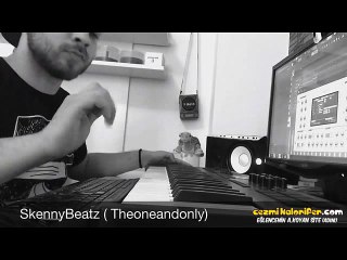 Still D.R.E. Şarkısını Kendine Has Yorumlayan Genco