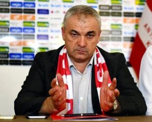 Çalımbay'a Antalyaspor'daki İlk Antrenmanında Torun Sürprizi