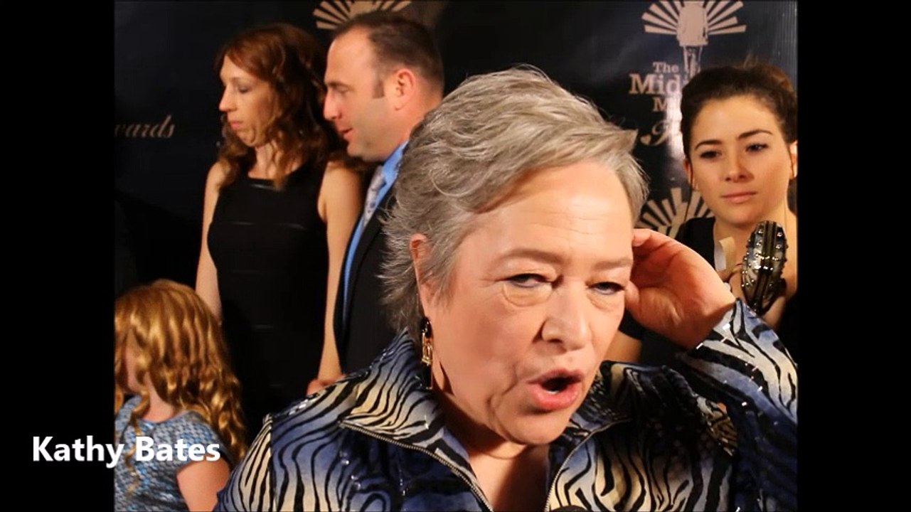 Kathy Bates at 2016 Golden Heart Awards honoring Chuck Lorre