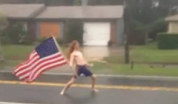 Metal Dude headbangs to SLAYER in front of Hurricane Matthew !