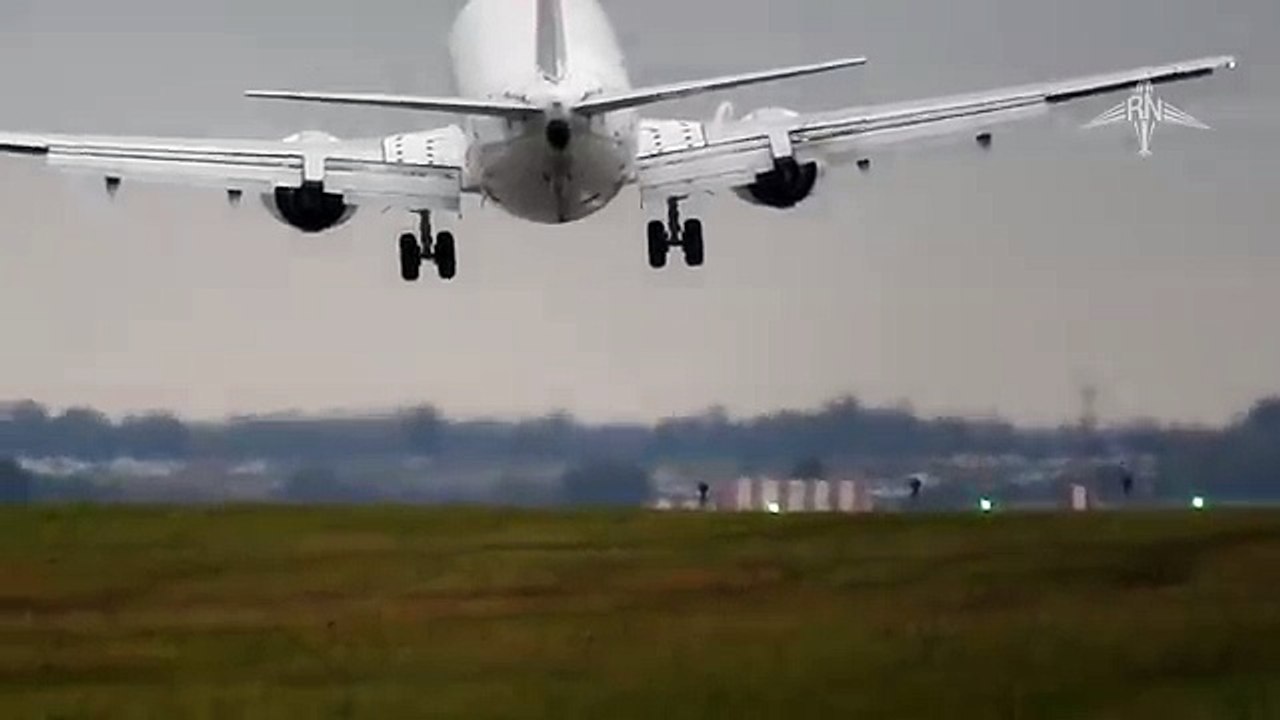 Un pilote d’avion sauve l’appareil d’une catastrophe certaine! Quel héros!