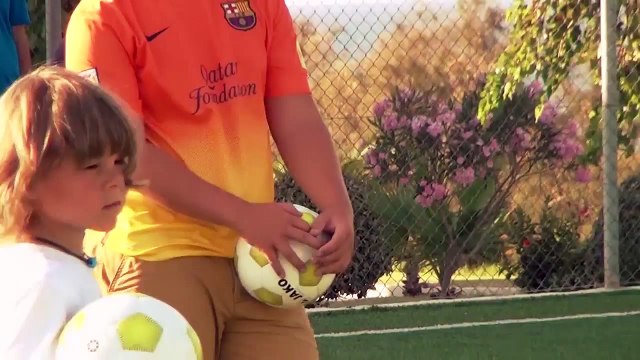 S2 TV - Workshops, Tutorials, Learn football tricks and skills