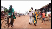 Ouganda/Reine des échecs: Un passeport pour quitter le bidonville